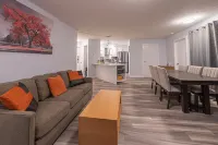 One Bedroom Suite with BBQ & Huge Patio