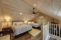 Treetop River Cabins on the Guadalupe River Hotels in Center Point
