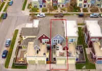 Old Town North Jewel! Near Breweries and River!