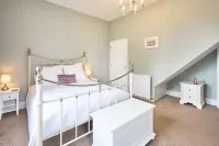 Host Stay The Beeches - parkir