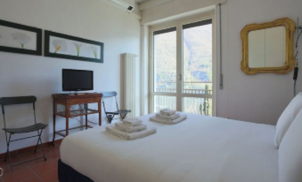 Regina Nuova 13 in Laglio