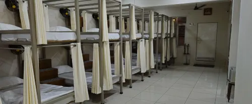 Royal Stay Inn Hotels in Bhensia