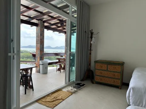 วิลล่าแฟมิลี่ 3 ห้องนอน สระว่ายน้ำส่วนตัว วิวทะเลสาบ