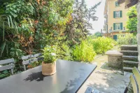 Lakeview Paradise by Rent All Como Hotel di Argegno
