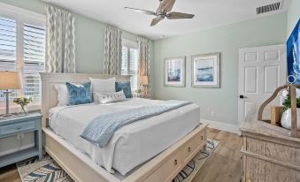 2 Steps to Ice Plant Downtown St Aug Beach Club