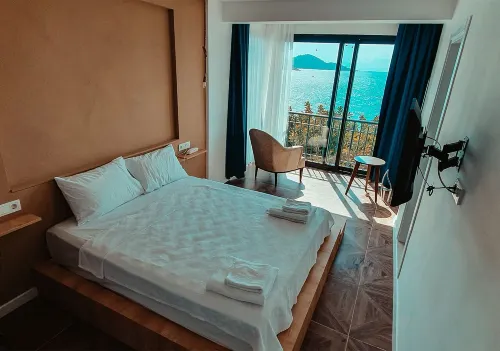 Deniz Otel
