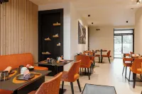 CC Nomie Hôtel Restaurant - breakfast
