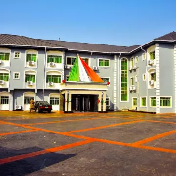 New Point Hotel and Suites