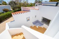 61 vdm - Superb villa on Vale do Milho with heated
