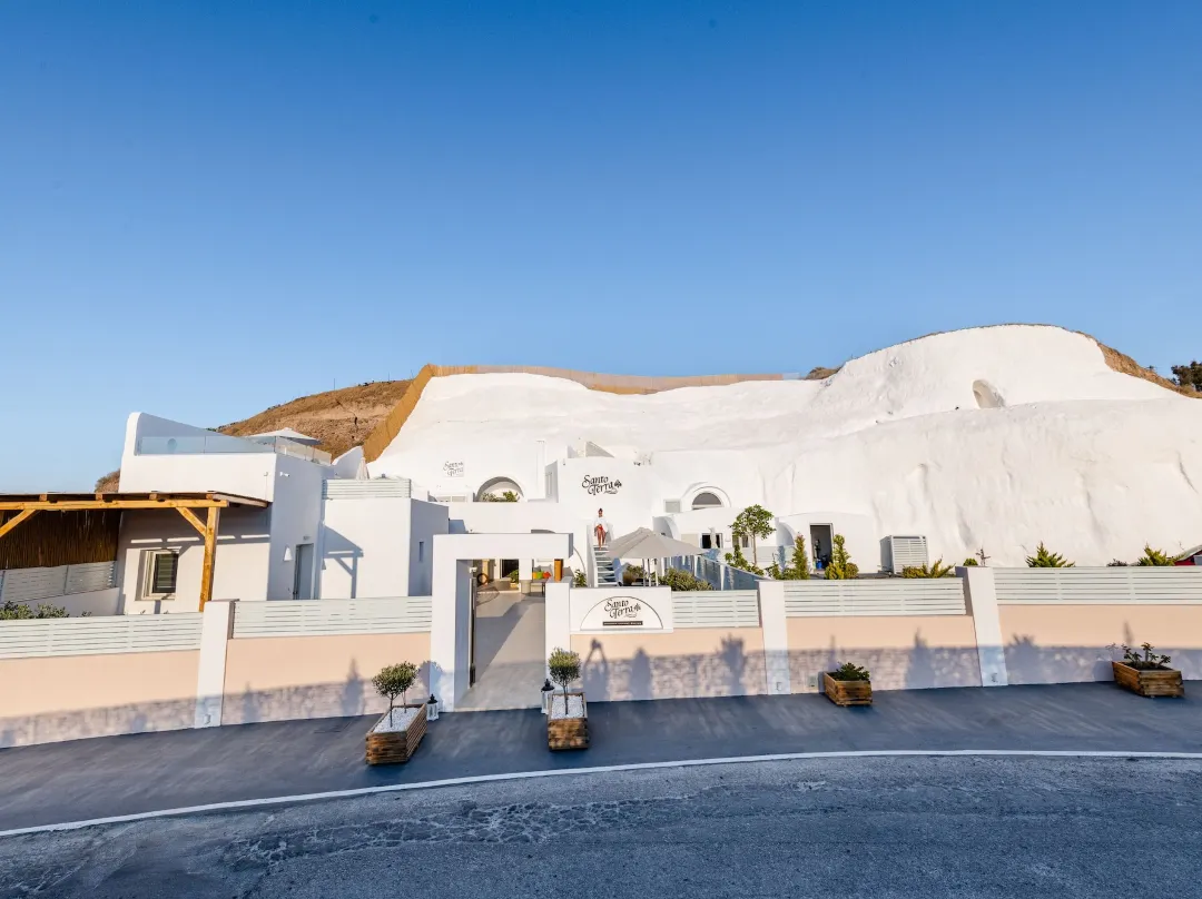 Santoterra Antigua Luxury Suites - Santorini