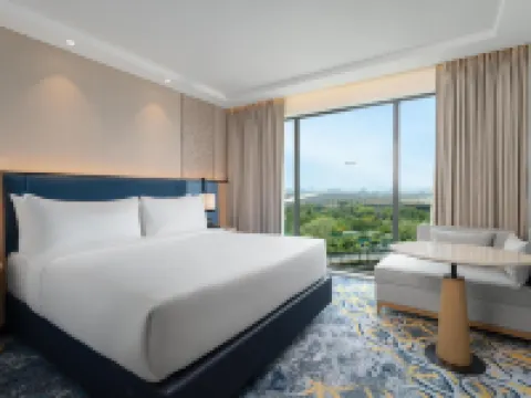 ヒルトン ガーデン イン ムンバイ インターナショナル エアポート ムンバイのホテル