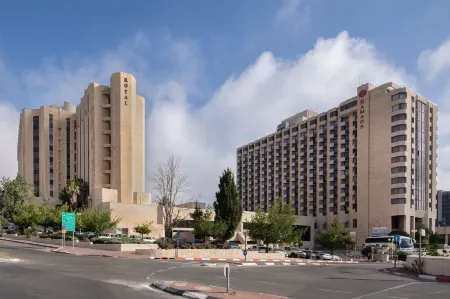Ramada Jerusalem Hotel Отели в г. Елусалэн