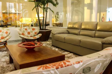 Hotel Caju de Ouro Отели рядом с достопримечательностью «Feiraguay Shopping Popular»