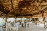 Ama Awa Resort Hotel di Tanjungsari