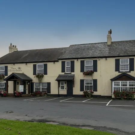 Three Horseshoes Inn