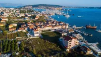 Kaja - Right Next to the Beach - parking
