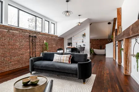 Charming Historical Suites and Scenic Walkway - Unique Coastal Retreat