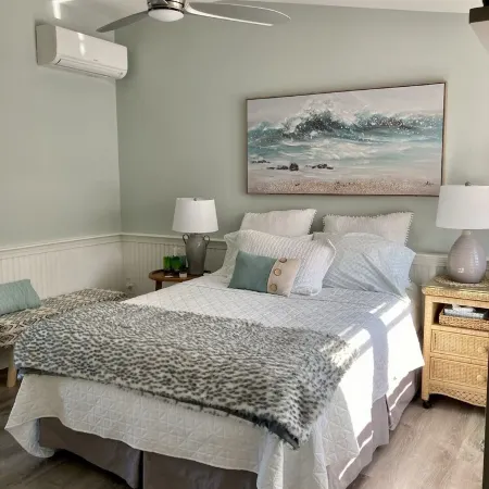 Ogunquit Oceanfront Condo, stunning views private balcony 1BR/1BA steps to town