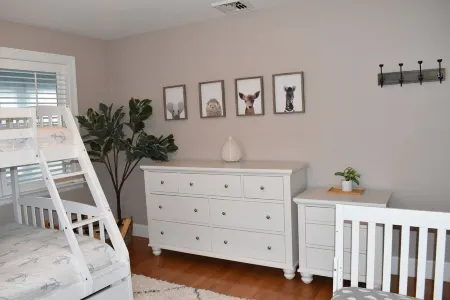 NEW Charming Walk to beach 2-bedroom Coastal Home