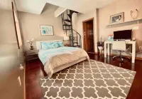 Comfortable & Spacious Luxury Home w/ Chef’s Kitchen only 15 mins to Boston Hotels in Everett