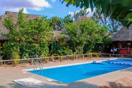 Jambo Afrika Getaway Resort Отели в г. Салтэн Хамуд