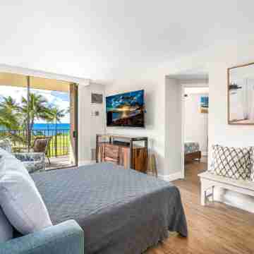 Modern & Polished Oceanfront Vistas Rooms