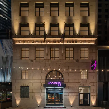 Moxy Houston Downtown Отели рядом с достопримечательностью «Менил Коллекшен»