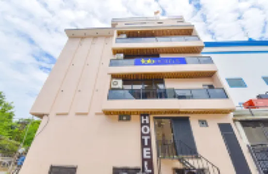 FabHotel Blooming Beds Pearl Hotels near Malviya Nagar