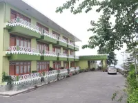 Cherry Resort Hotels near Tendong Hill