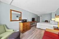 แคปิตอล โอ ซันเซ็ท เวฟส์ โรงแรม เมอร์เทิล บีช โอเชียนฟรอนต์