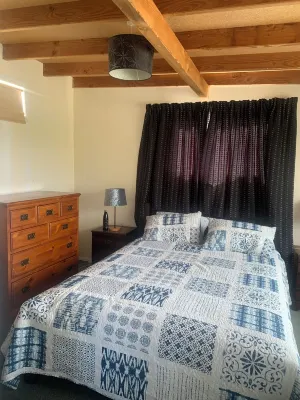 PEACE AND QUIET AT HOKIO BEACH, CLOSE TO LEVIN, PET FRIENDLY Các khách sạn gần Lake Horowhenua