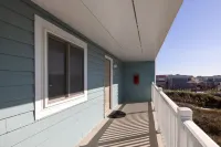 Enjoy your magnificent ocean views from your huge balcony! - Hot Tub