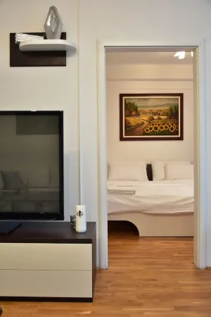 Central Elegance Apartments Отели рядом с достопримечательностью «Спомен куќа на Мајка Тереза»