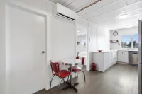 Bunker 2 "Urban meets Rustic" Hotels in Te Awamutu