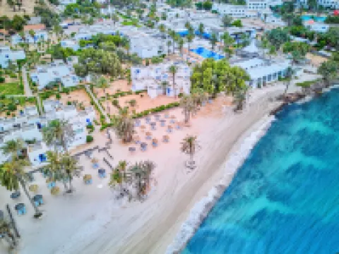 Hari Club Beach Resort Hoteles en Aghir