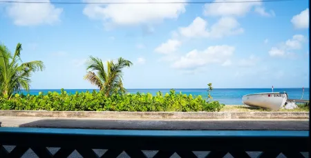 Lovely beachside 1-bed rental unit SEAHORSE