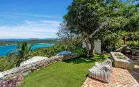 Ocean Views, Solar, Generator Private 3 Bedroom Home