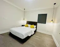 Lakeside Luxe Hotels in Pickering