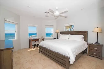 Coco Kai Beach Front Villa with Heated Pool and Private Dock