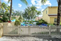 Sunrise Beach Villas - Stunning, Ocean View Poolside Villa With Beach Access