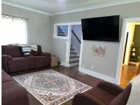 Cozy 3BR farmhouse retreat with fenced back yard