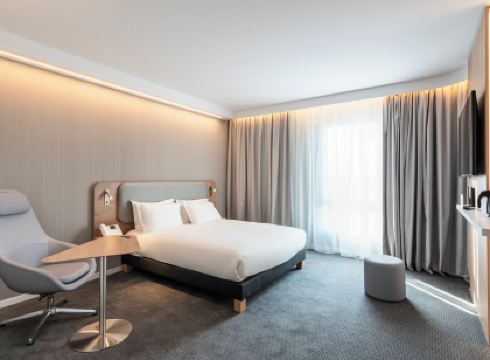 Holiday Inn Express And Suites Reims Rives De Vesle