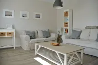 Cozy apartment with garden access