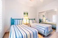 Kaibo Yacht Club Beach Front, Phase 2. Hotels in North Side