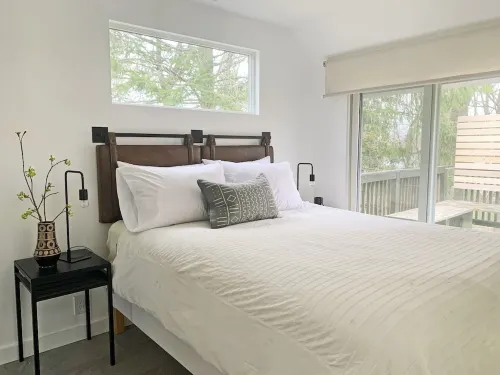 Contemporary Cottage less than an hour from NYC!