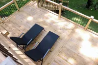 Quiet Cottage - Hot Tub and Creek mins from City Hotels in West Lampeter Township