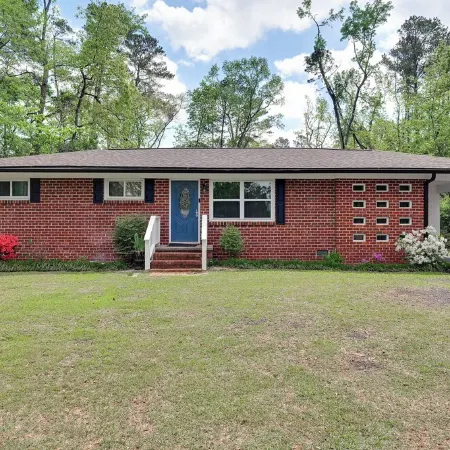 7 Mins from Augusta National Golf Club, Close to I-20 & Augusta Airport!