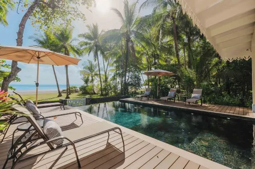 Luxury Dream Villa Right on the Beach!