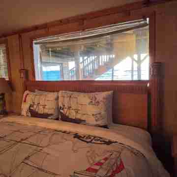 Purple Moon #3 - Beautiful Beachfront home with private access to the beach Rooms