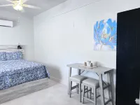 Cozy studio #6  with pool near beach VRBO
